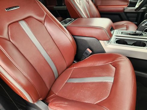 Used 2019 Ford F150 Platinum w/ Equipment Group 701A Luxury image 24