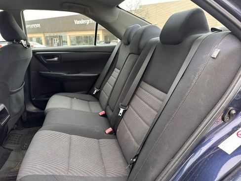 Used 2016 Toyota Camry LE image 12