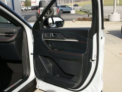 New 2026 Ford Explorer ST-Line w/ ST-Line Street Pack image 42