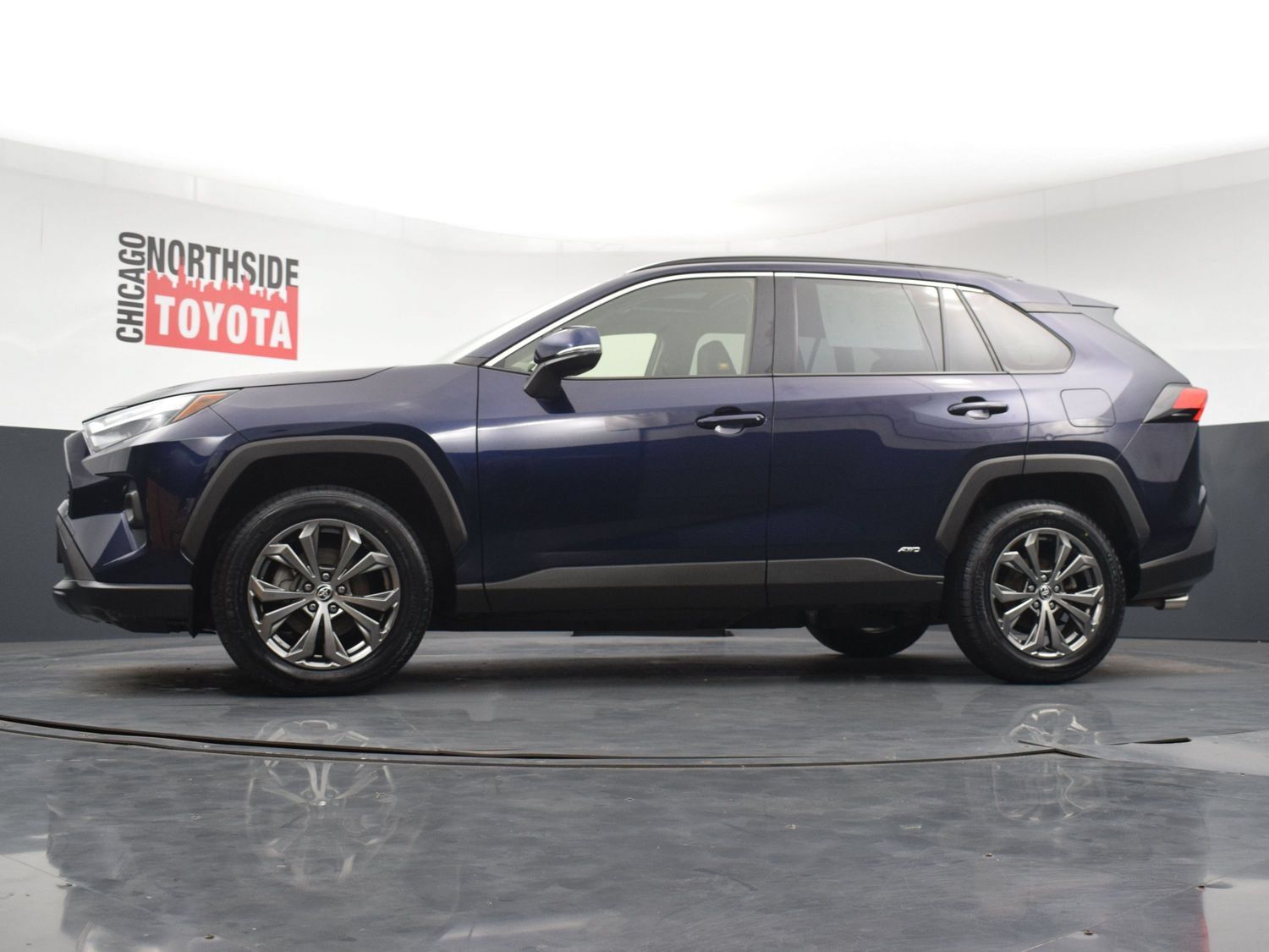 Used 2023 Toyota RAV4 XLE Premium AWD/4WD image 28