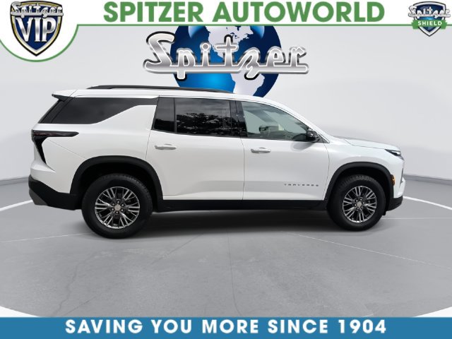 Used 2025 Chevrolet Traverse LT AWD/4WD image 17