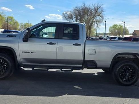 Used 2025 Chevrolet Silverado 2500 Custom w/ Custom Value Package image 4