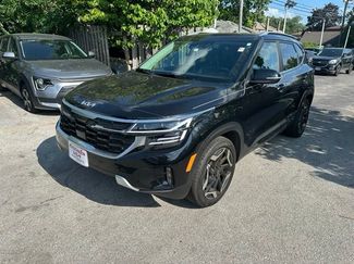 Used 2024 Kia Seltos SX w/ SX Sunroof Package AWD/4WD video 1