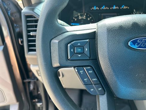 Used 2016 Ford F150 XL w/ Equipment Group 101A Mid AWD/4WD image 18