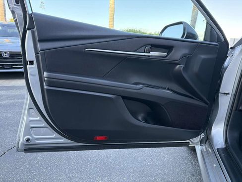 Used 2025 Toyota Camry LE FWD image 28