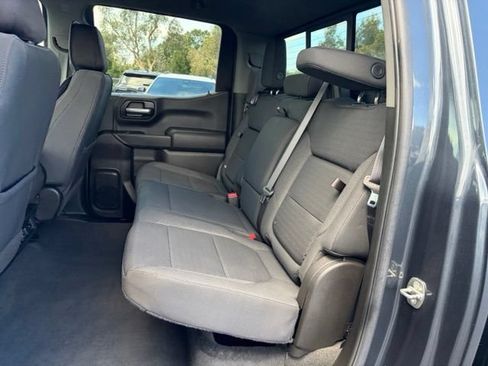 Used 2022 Chevrolet Silverado 1500 LT w/ Convenience Package II RWD image 15