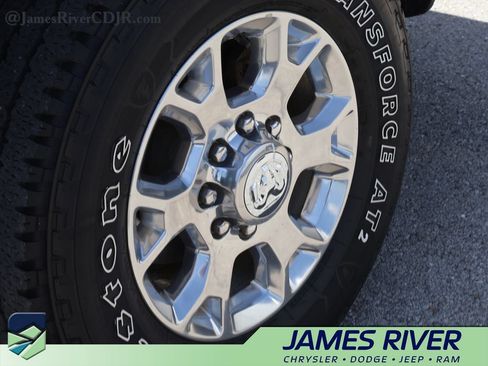 Used 2024 RAM 2500 Laramie w/ Safety Group AWD/4WD image 39