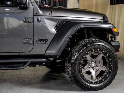 Used 2020 Jeep Gladiator Sport w/ Quick Order Package 24S image 8