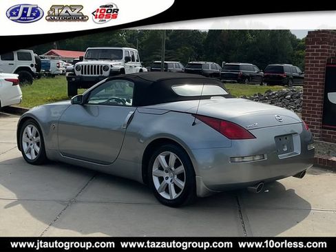 Used 2004 Nissan 350Z Enthusiast w/ Side Airbags Pkg RWD image 5