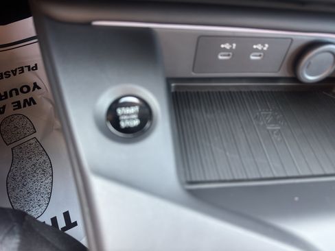 New 2026 Nissan Sentra SV w/ SV Convenience Package FWD image 25