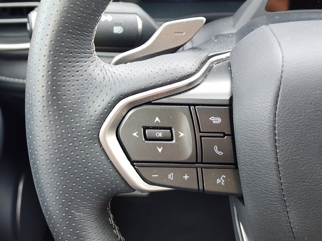 Used 2026 Lexus IS 350 F Sport w/ Technology Package RWD image 30