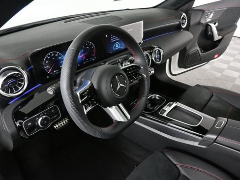 New 2026 Mercedes-Benz CLA 250 image 6