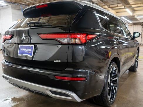 Used 2024 Mitsubishi Outlander SEL AWD/4WD image 7