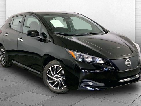 Used 2023 Nissan Leaf S FWD image 1