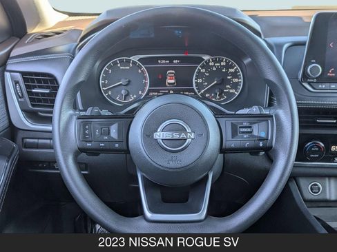 Used 2023 Nissan Rogue SV image 12