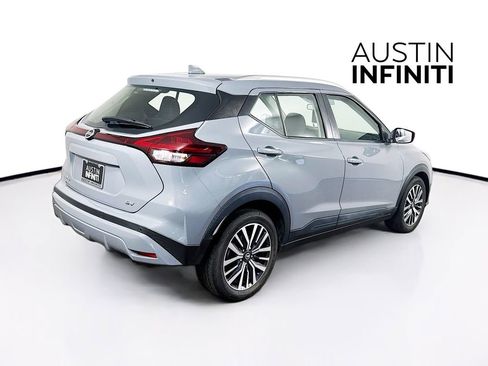 Used 2021 Nissan Kicks SV FWD image 7