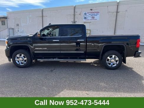 Used 2018 GMC Sierra 3500 Denali image 1