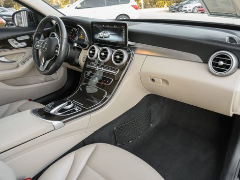 Used 2021 Mercedes-Benz C 300 Sedan image 40
