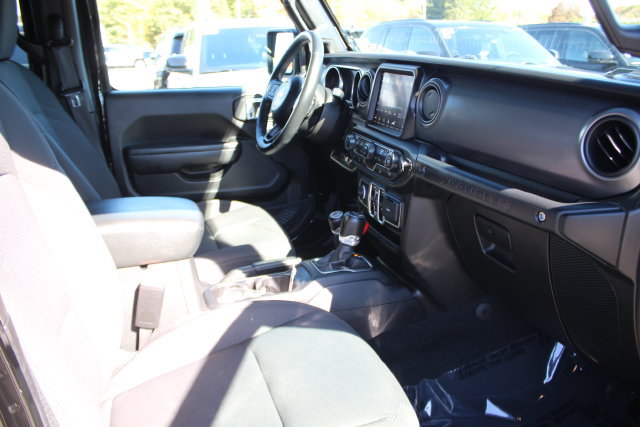 Used 2022 Jeep Wrangler Unlimited Sport AWD/4WD image 34