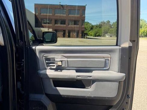 Used 2017 RAM 2500 SLT AWD/4WD image 34