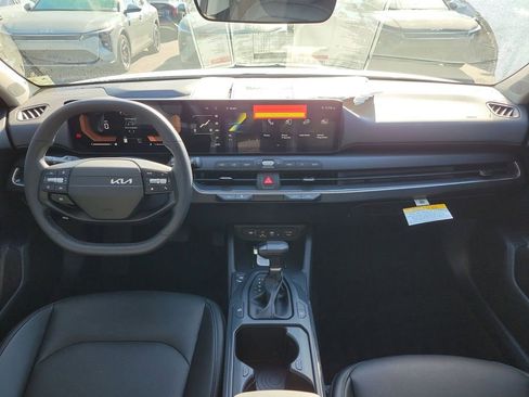 New 2026 Kia K4 EX image 17