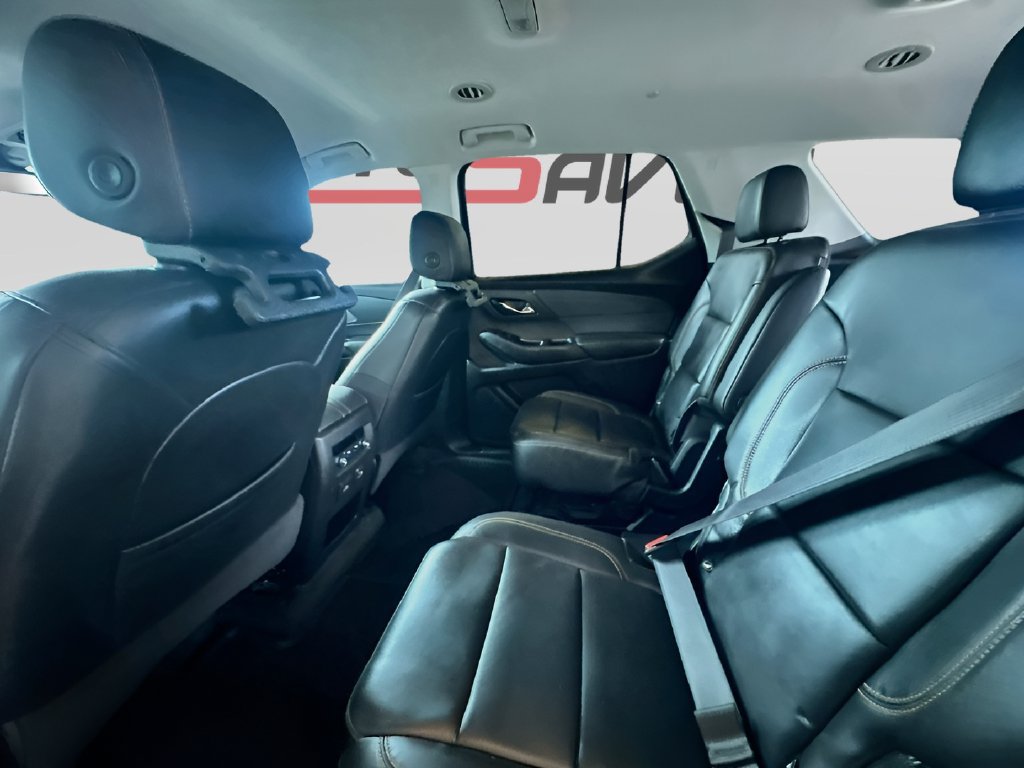 Used 2021 Chevrolet Traverse RS FWD image 25