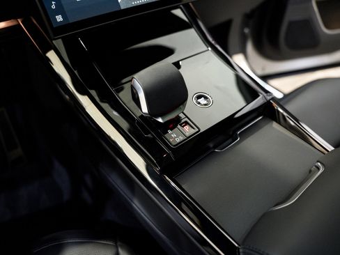 Used 2025 Land Rover Range Rover Sport Dynamic SE image 63