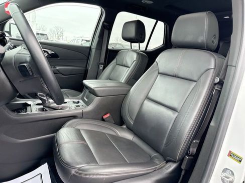 Used 2023 Chevrolet Traverse RS AWD/4WD image 11