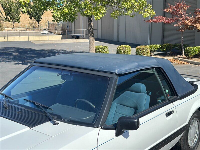 Used 1988 Ford Mustang LX RWD image 20