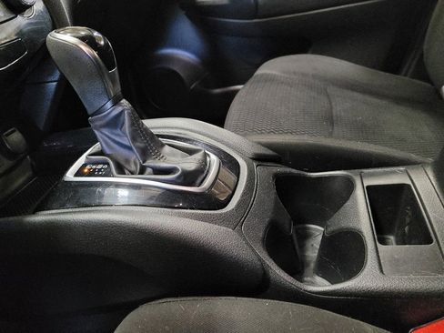 Used 2019 Nissan Rogue Sport S w/ Appearance Package AWD/4WD image 26