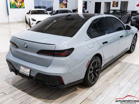 Used 2023 BMW 740i w/ Parking Assistance Package RWD image 23