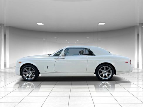 Used 2010 Rolls-Royce Phantom Coupe RWD image 2