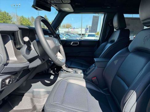 New 2025 Ford Bronco Badlands AWD/4WD image 8