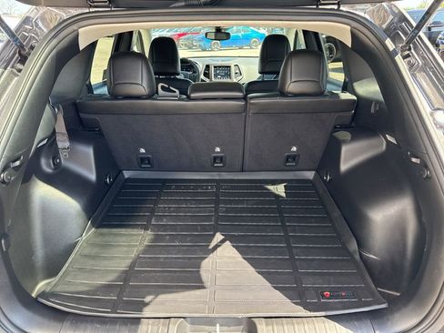 Used 2022 Jeep Cherokee Trailhawk w/ Trailer Tow Group AWD/4WD image 19