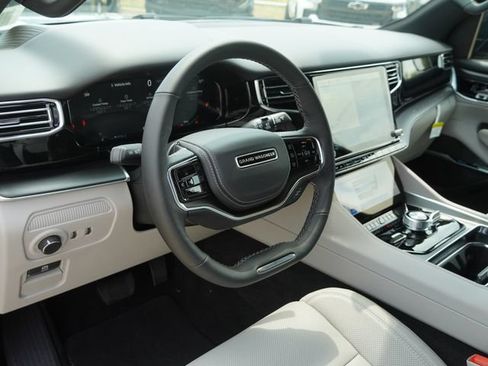 New 2026 Jeep Grand Wagoneer L Summit w/ Premium Group III AWD/4WD image 20