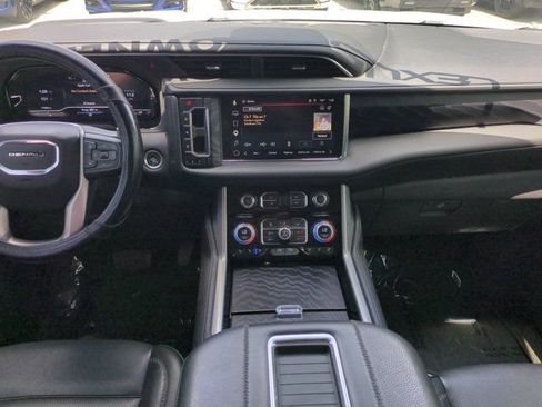 Used 2023 GMC Yukon Denali AWD/4WD image 14
