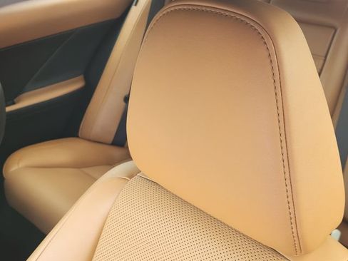 Used 2022 Lexus IS 300 w/ Premium Package RWD image 13