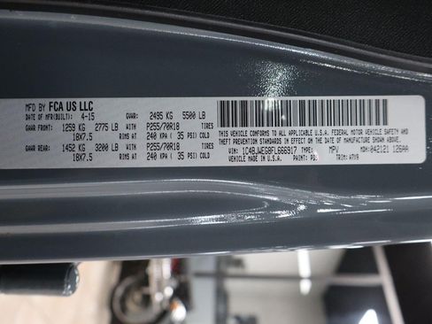 Used 2015 Jeep Wrangler Unlimited Sahara w/ Connectivity Group AWD/4WD image 27