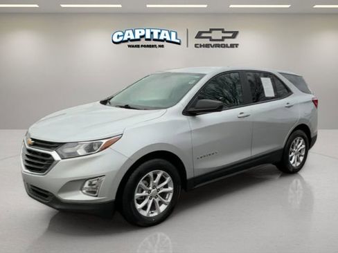 Used 2021 Chevrolet Equinox LS w/ LS Convenience Package image 1