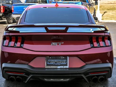 Used 2024 Ford Mustang GT Premium image 6