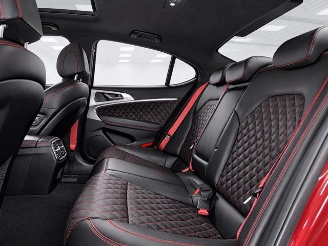 Used 2023 Genesis G70 3.3T w/ Sport Prestige Package AWD/4WD image 23