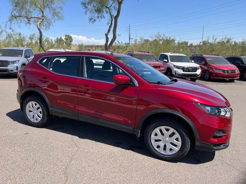 Used 2020 Nissan Rogue Sport S FWD image 6