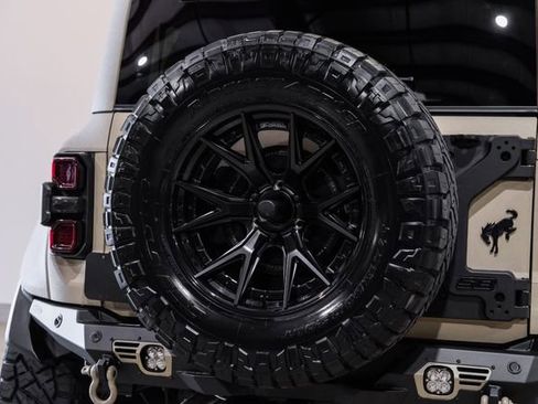 Used 2025 Ford Bronco Raptor AWD/4WD image 36