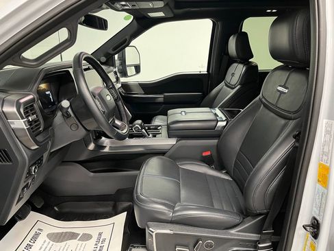 Used 2025 Ford F150 Platinum w/ FX4 Off-Road Package AWD/4WD image 21