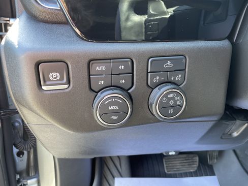 Used 2025 Chevrolet Silverado 1500 RST image 12