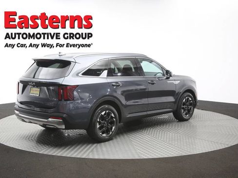 Used 2024 Kia Sorento S FWD image 43