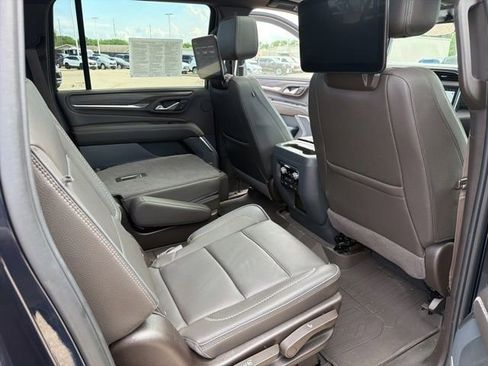 Certified 2023 GMC Yukon XL Denali w/ Denali Reserve Package AWD/4WD image 38
