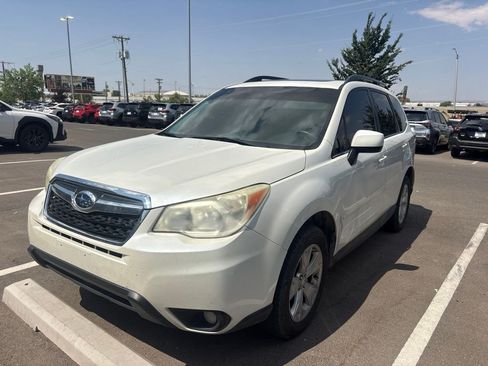 Used 2015 Subaru Forester 2.5i Limited AWD/4WD image 2
