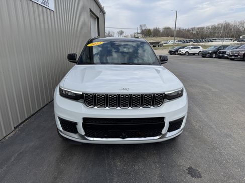 Used 2023 Jeep Grand Cherokee L Summit image 3