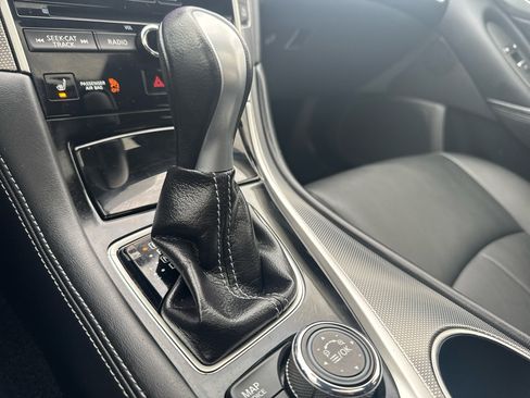 Used 2015 INFINITI Q50 Premium w/ Navigation Package image 32